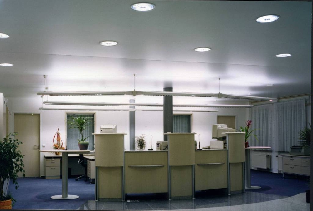 : offene Kundenhalle 